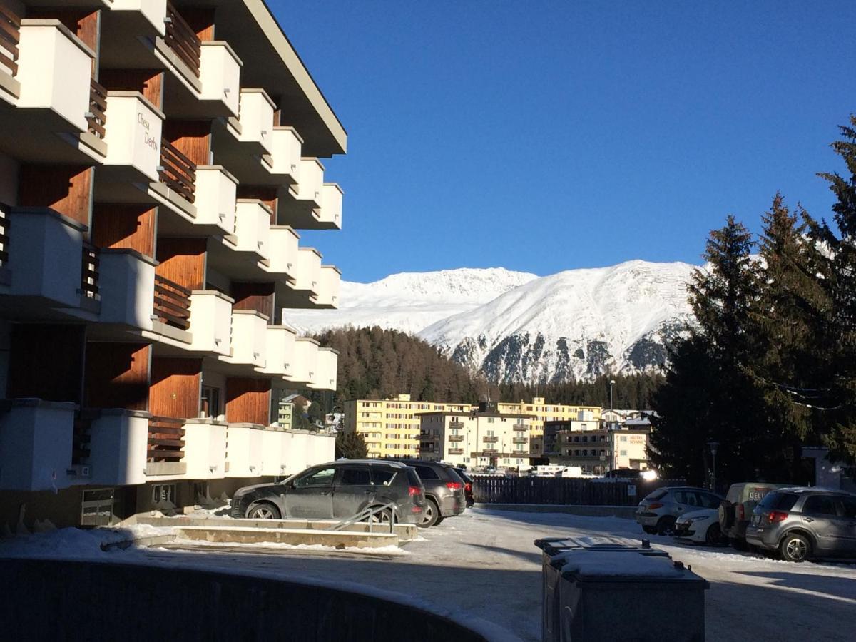 Grosse Mitten In Am St. Moritz